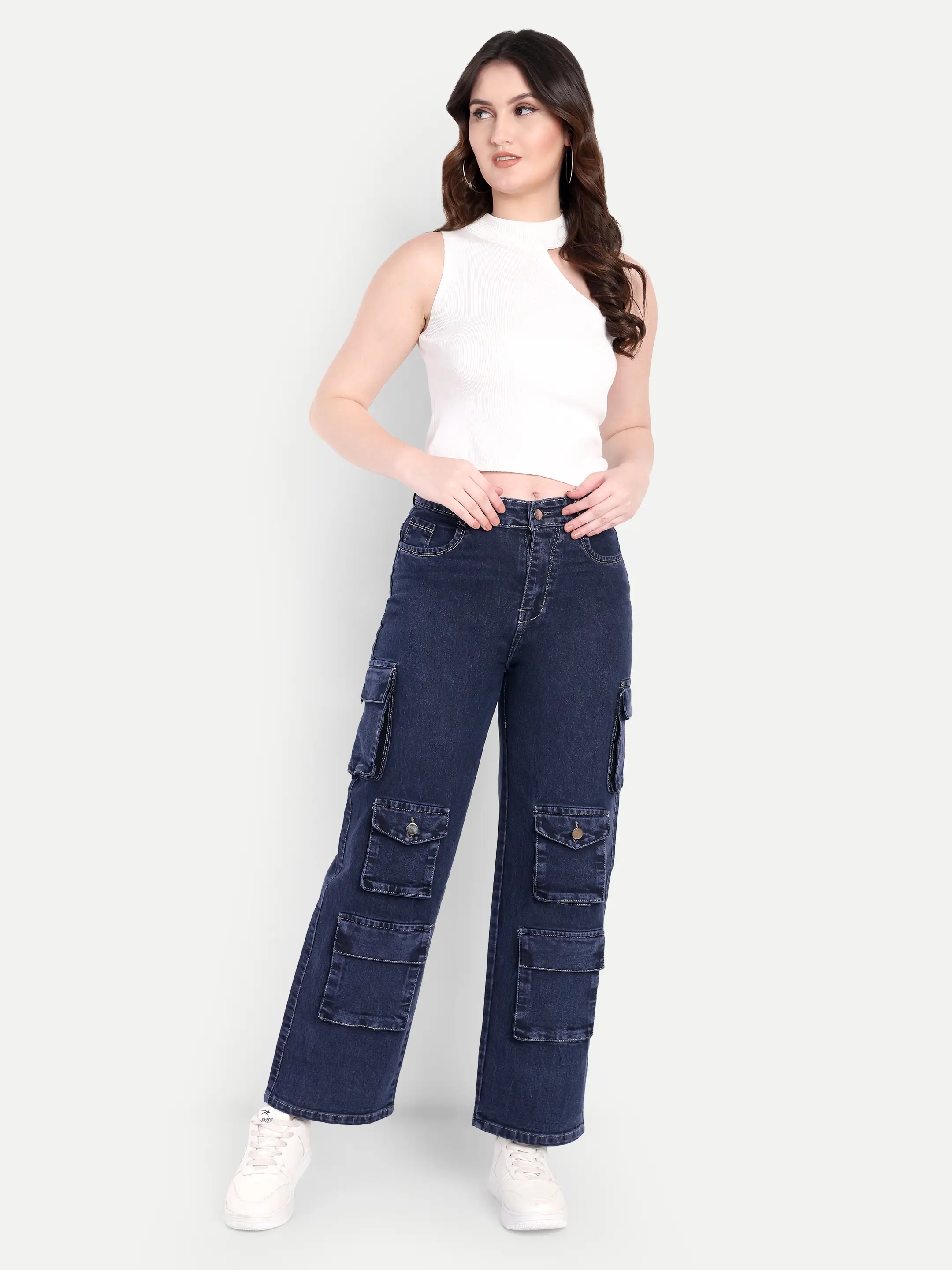 ecomm female shoot